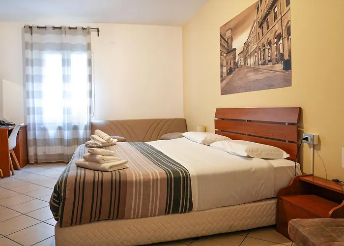 Hotel Smart Ferrara